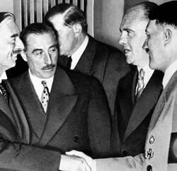 ФСБ рассекретила заявление адъютанта Гитлера о плане союза с США против СССР