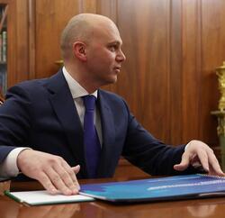 Путин провел рабочую встречу с губернатором Калининградской области