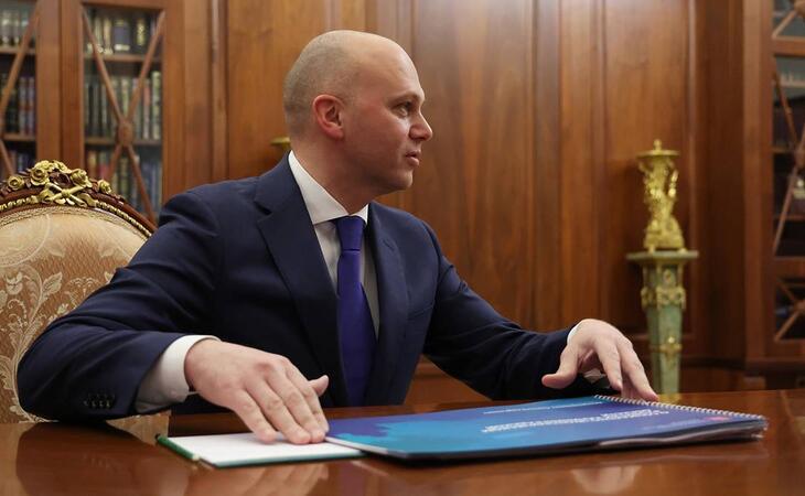 Путин провел рабочую встречу с губернатором Калининградской области