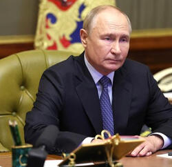 Песков анонсировал встречу Путина с главой Калининградской области Беспрозванных