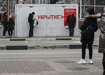 В регионе России захотели запретить остановки военных авто рядом с социальными объектами