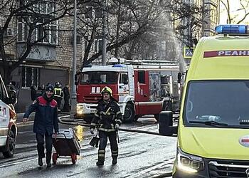 Число жертв пожара в многоэтажке в центре Москвы снова выросло