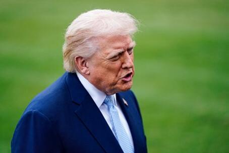 Трамп оставил загадочное послание