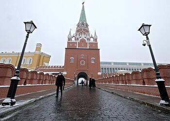 Представители Франции приезжали в Россию с предложением по Украине. Почему они получили грубый отказ от помощника Путина?