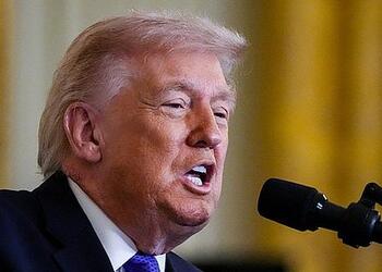 Американский сенатор выступил с тревожным для Трампа прогнозом