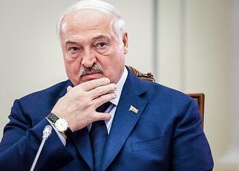 Лукашенко похвалил Пугачеву и назвал ее молодцом