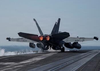 Иран вывел из строя один из крупнейших кораблей ВМС США