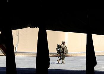 Стало известно об атаке на американскую базу из установленной в легковушке РСЗО