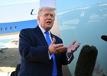 «Трампу стоит оторваться от телефона и смотреть на небо». В Иране пообещали президенту США несколько сюрпризов в ближайшие дни