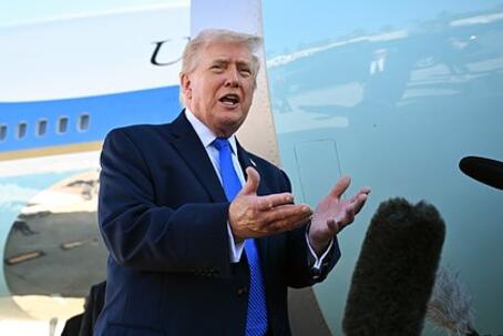 «Трампу стоит оторваться от телефона и смотреть на небо». В Иране пообещали президенту США несколько сюрпризов в ближайшие дни