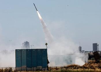Израиль начал новую масштабную волну ударов по Тегерану
