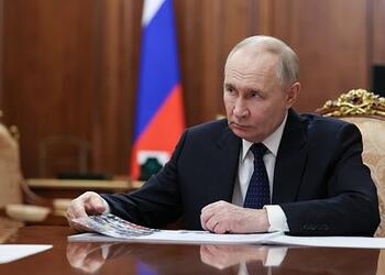 Путин освободил от должности помощника секретаря Совета безопасности