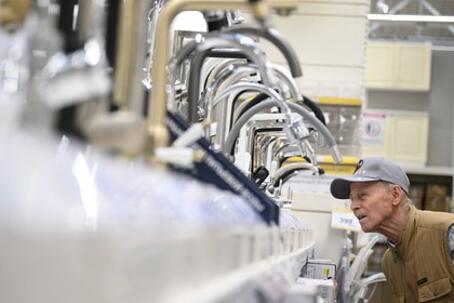 В России стало меньше магазинов одного вида