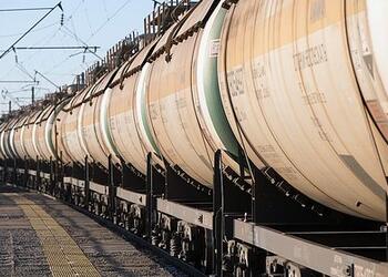 В Госдуме допустили подорожание нефти в два-три раза