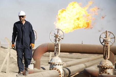 Одна из крупнейших нефтегазовых компаний в мире остановила добычу на Ближнем Востоке