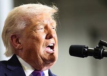 Трамп счел за честь захват одного острова